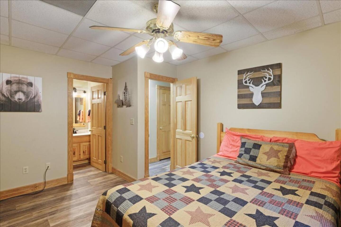 5Br Smoky Cabin Hot Tub, Games, 1 Mi To Parkway Пиджен-Фордж Экстерьер фото